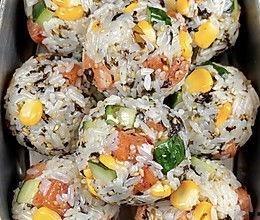 爆料饭团做法大全窍门视频,跟着视频学做完美饭团  第3张